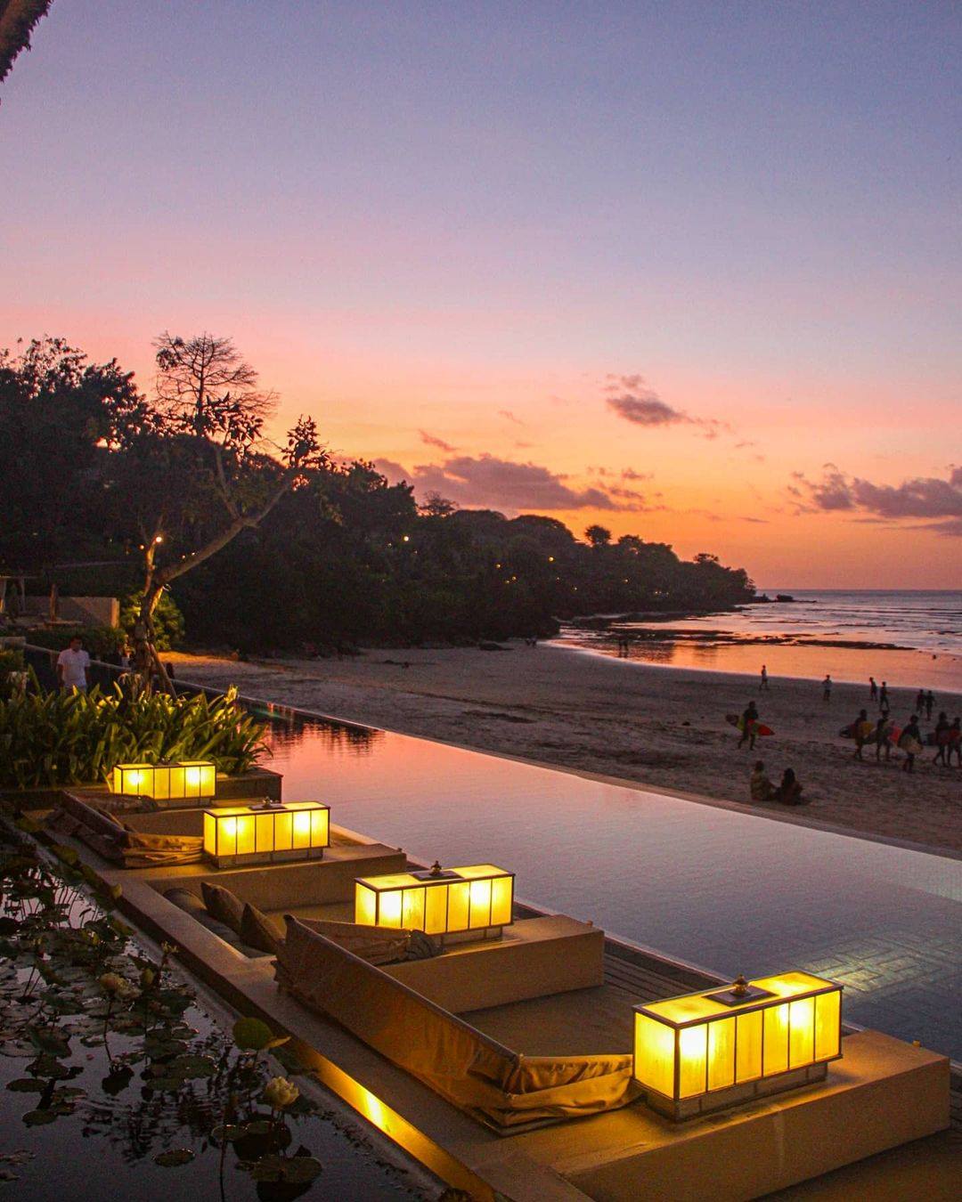 Sundara Beachfront Restaurant by Four Season